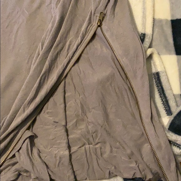 Bongo top - Picture 3 of 4